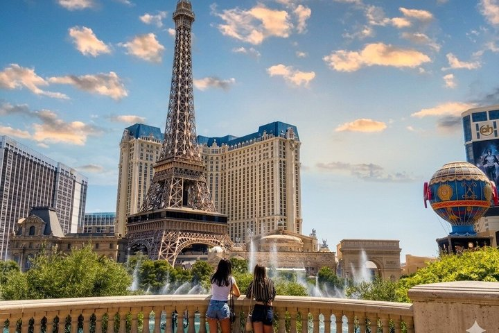 Explore Must-See Spots: The Original Las Vegas Strip Walking Tour - Photo 1 of 25